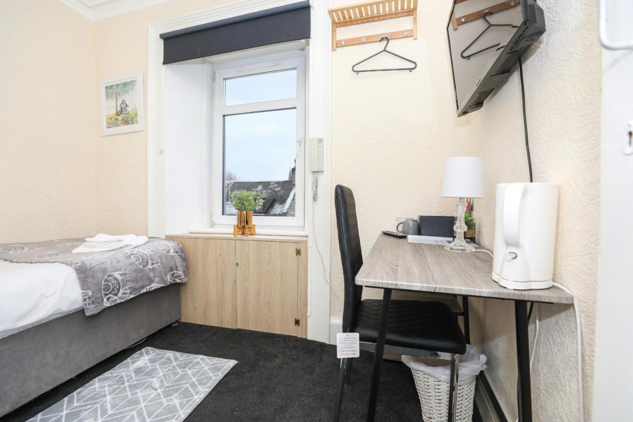 Modern Guest House - Central Inverness - Complimentary Snacks - Free Parking Экстерьер фото