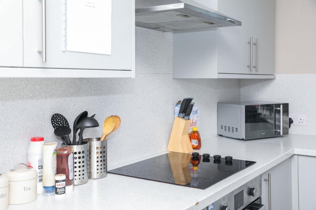 Modern Guest House - Central Inverness - Complimentary Snacks - Free Parking Экстерьер фото