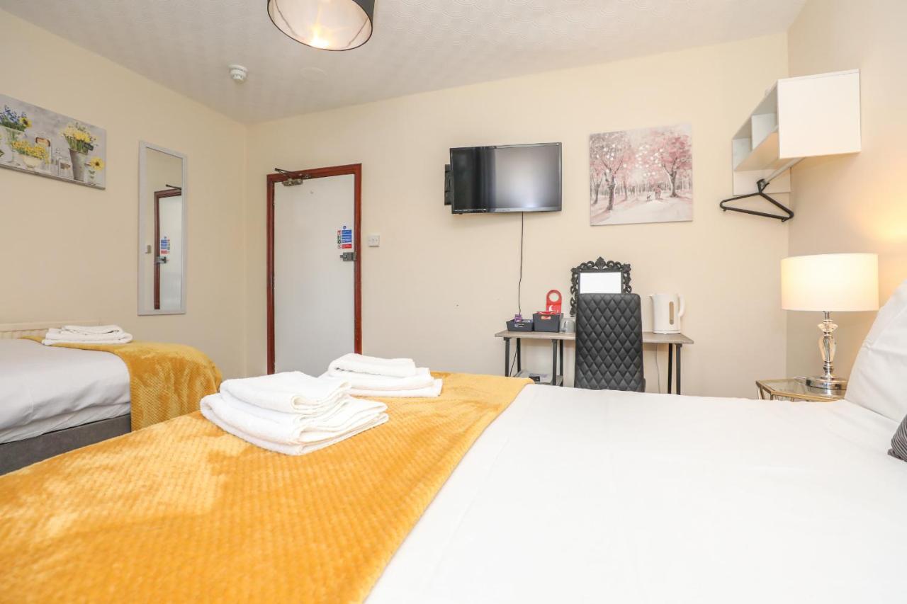Modern Guest House - Central Inverness - Complimentary Snacks - Free Parking Экстерьер фото