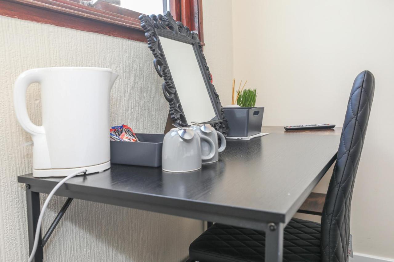 Modern Guest House - Central Inverness - Complimentary Snacks - Free Parking Экстерьер фото