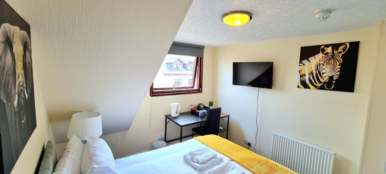 Modern Guest House - Central Inverness - Complimentary Snacks - Free Parking Экстерьер фото